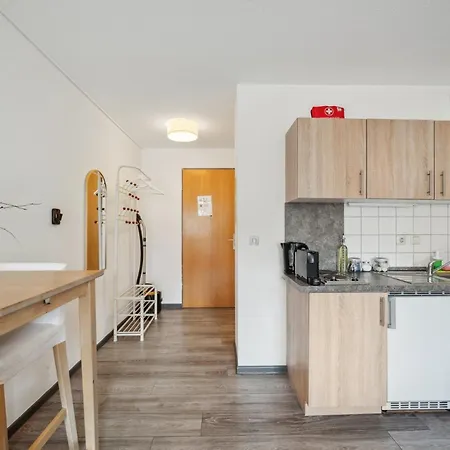 Apartment Sali Homes - Cozy Near Train Station With Terrace, Garden View & Free Wi-fi *