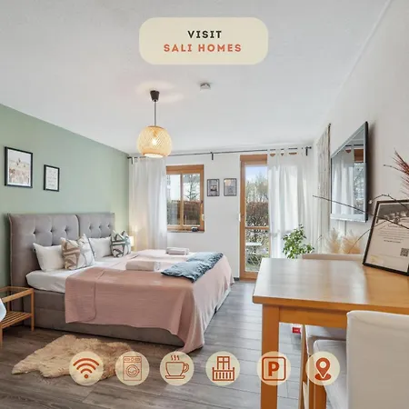 Sali Homes - Cozy Near Train Station With Terrace, Garden View & Free Wi-fi *