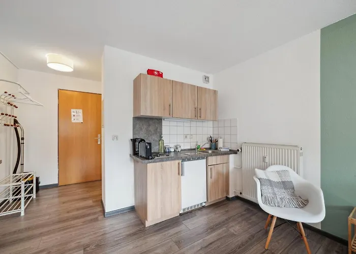 Sali Homes - Hs3 Cozy Near Train Station With Terrace, Garden View & Free Wi-fi